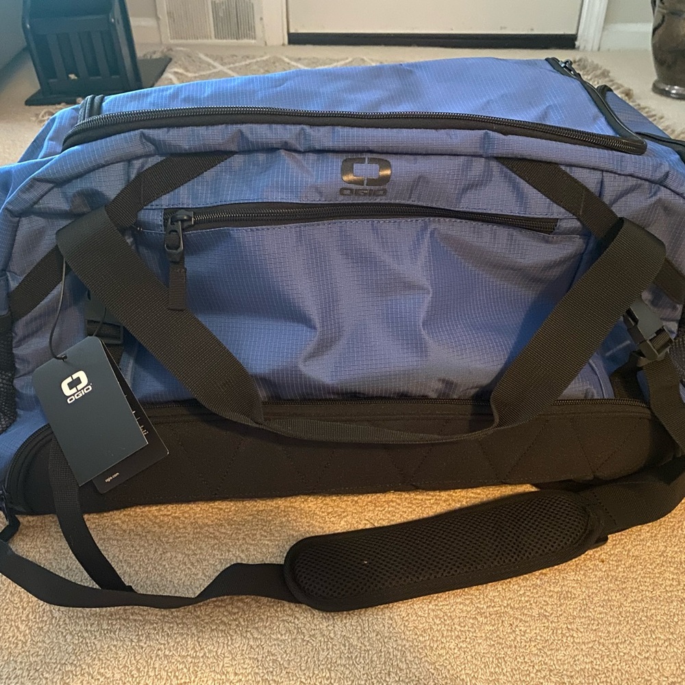 OGIO Motion Duffel- NWT